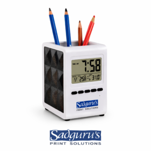 Smart Tumbler with Digital Clock and Temperature Display